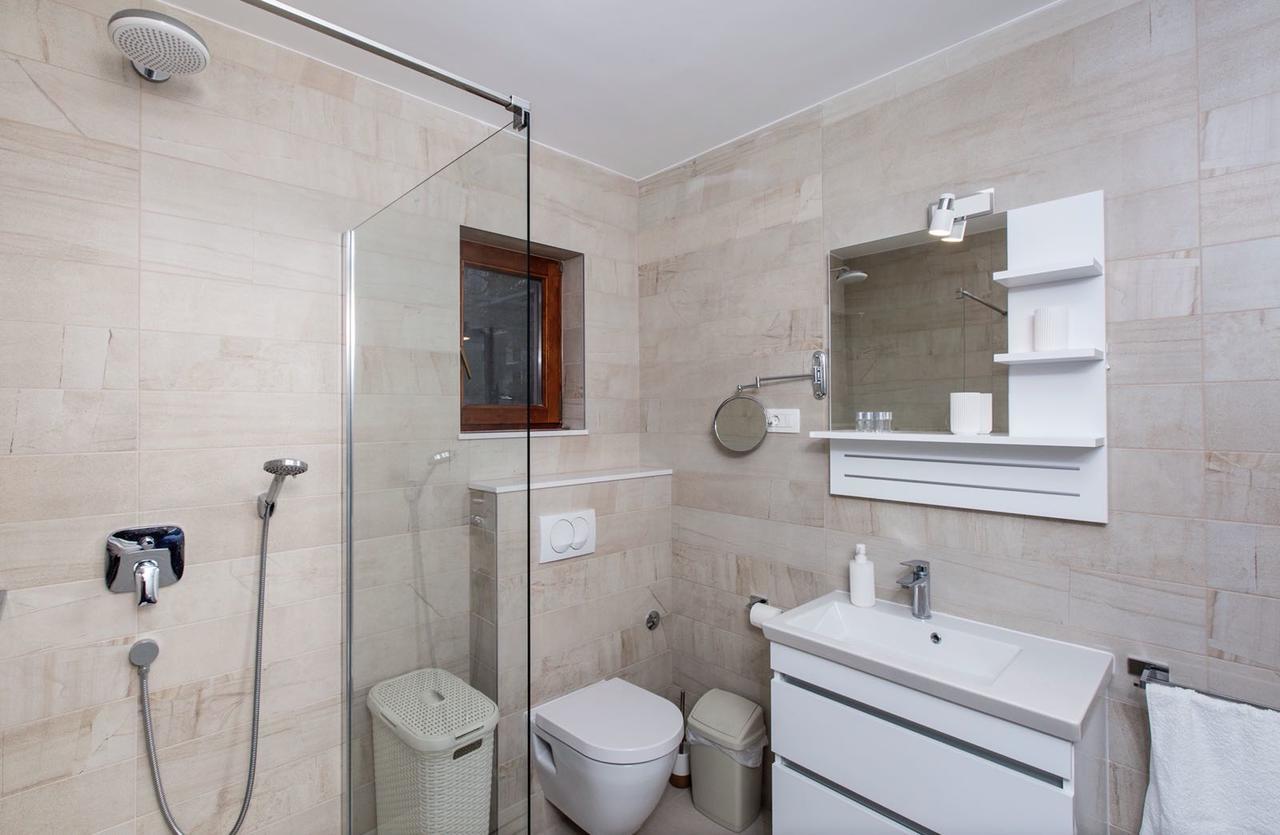 Apartment Stina โปดสตรานา ภายนอก รูปภาพ