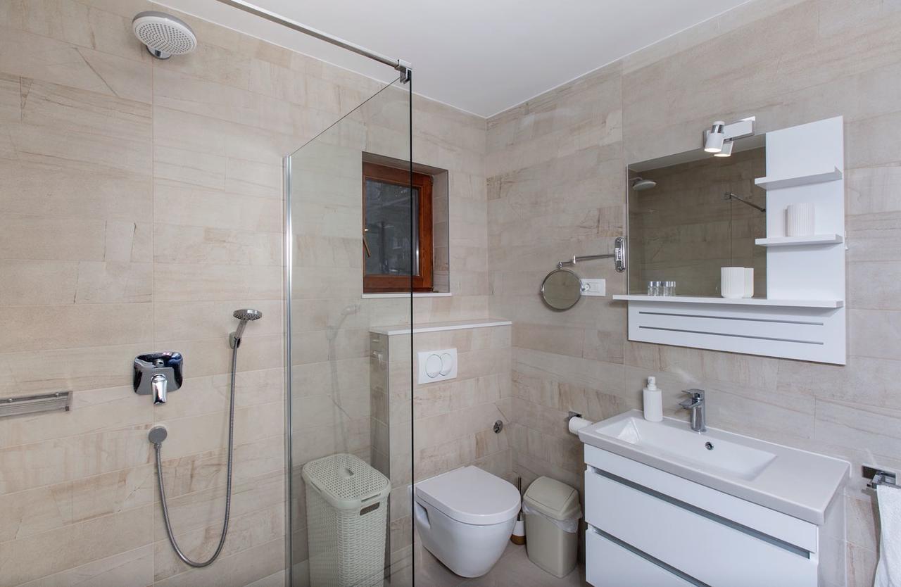 Apartment Stina โปดสตรานา ภายนอก รูปภาพ
