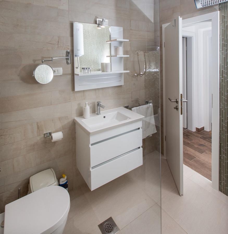 Apartment Stina โปดสตรานา ภายนอก รูปภาพ